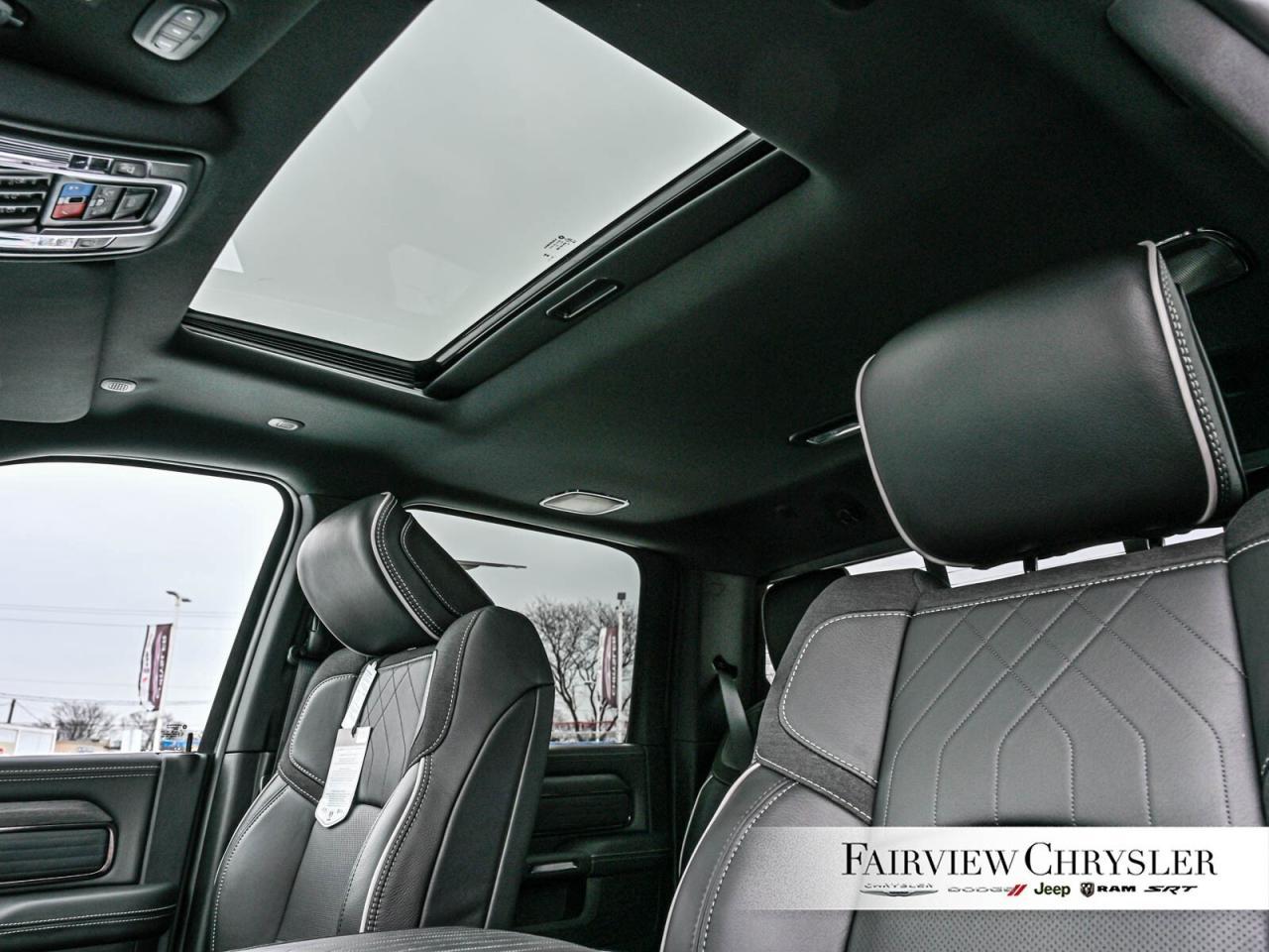 2026 RAM 2500 Limited 5TH WHEEL   SUNROOF   REAR AUTO LEVELLING Photo