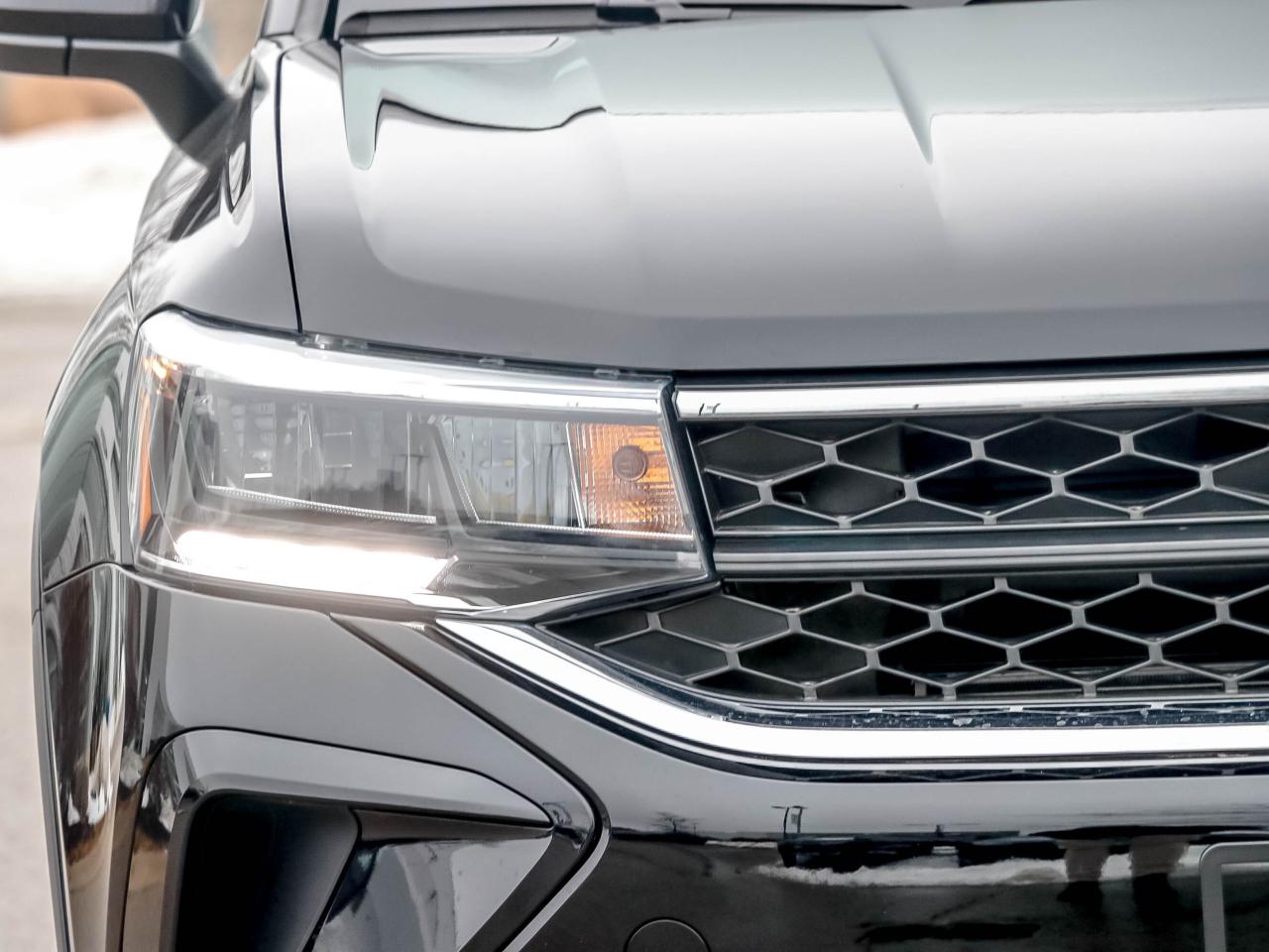 2024 Volkswagen Taos Comfortline 4Motion Photo