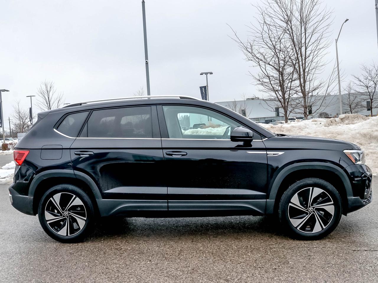 2024 Volkswagen Taos Comfortline 4Motion Photo