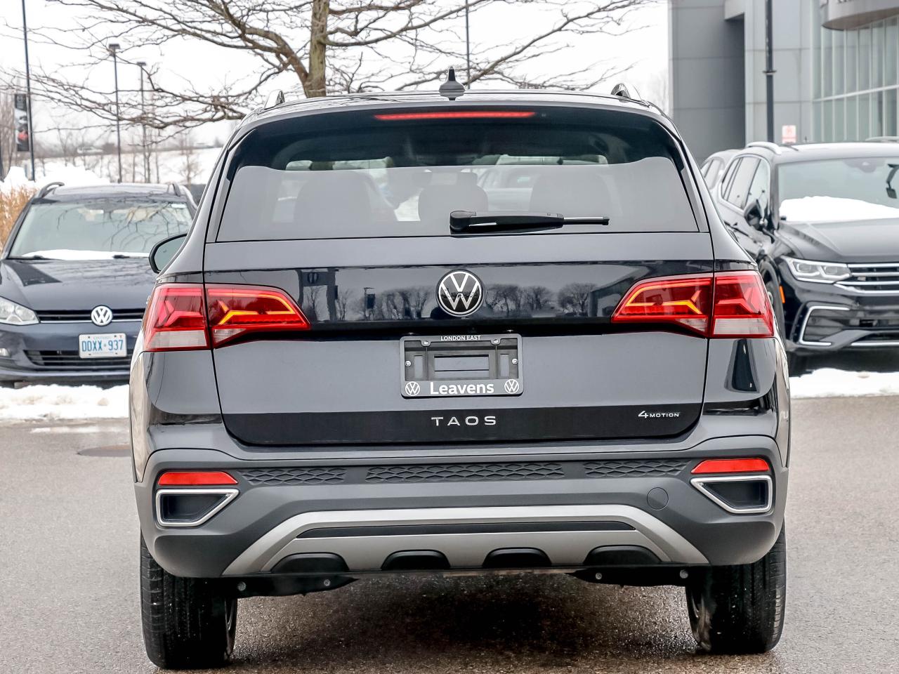 2024 Volkswagen Taos Comfortline 4Motion Photo