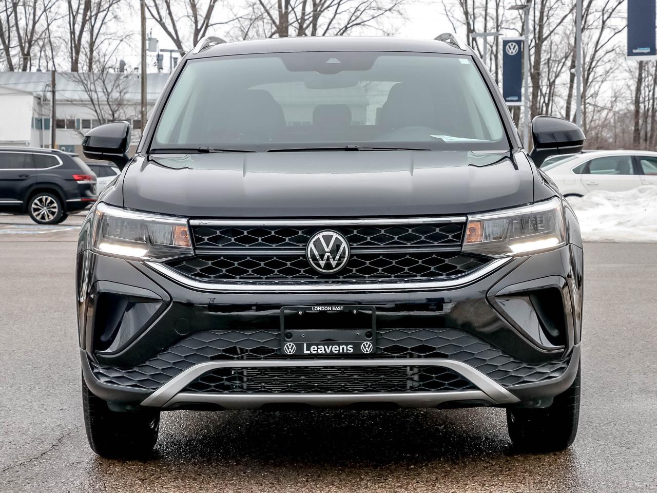 2024 Volkswagen Taos Comfortline 4Motion Photo