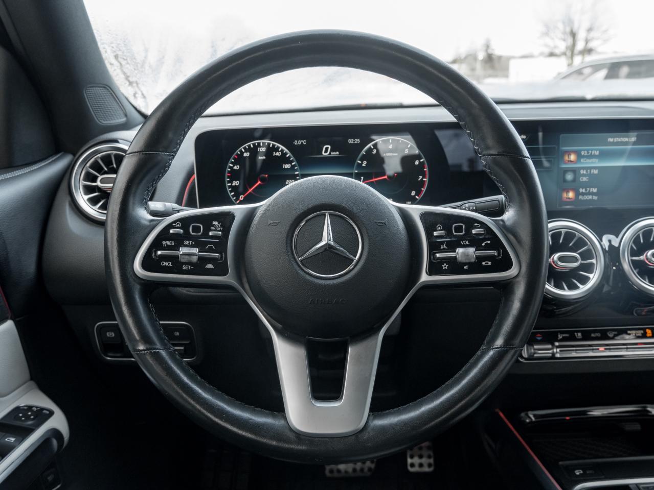 2020 Mercedes-Benz GLB GLB 250 4MATIC SUV  ONE OWNER  TRADE IN  LOW KM Photo