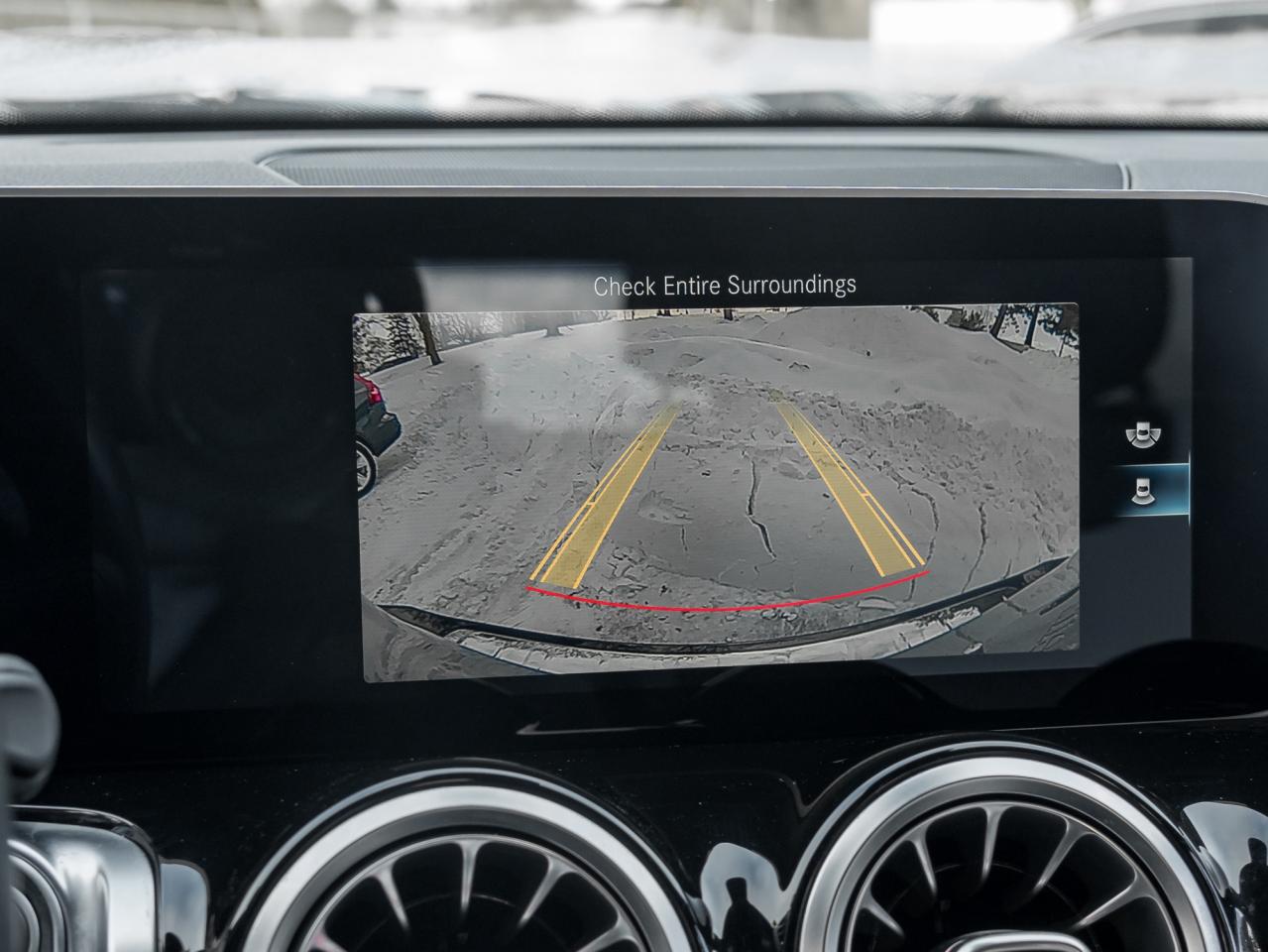 2020 Mercedes-Benz GLB GLB 250 4MATIC SUV  ONE OWNER  TRADE IN  LOW KM Photo