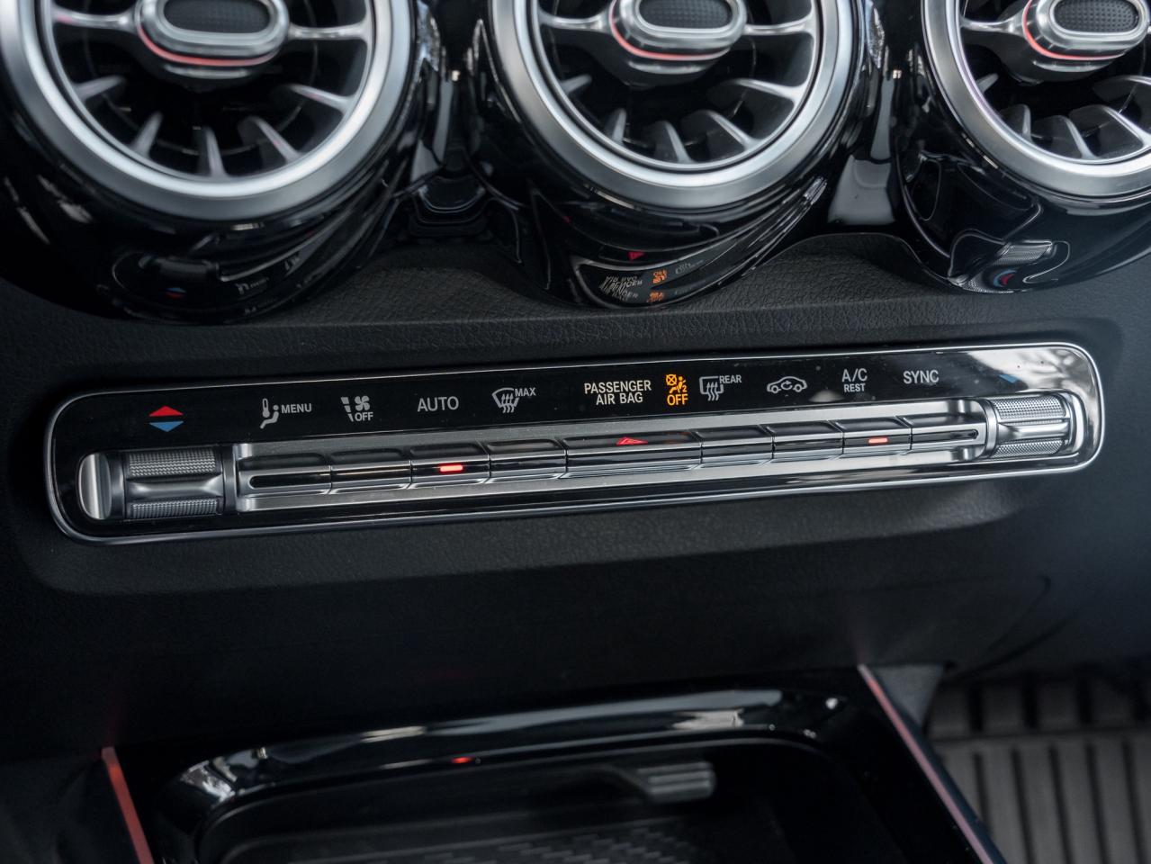 2020 Mercedes-Benz GLB GLB 250 4MATIC SUV  ONE OWNER  TRADE IN  LOW KM Photo