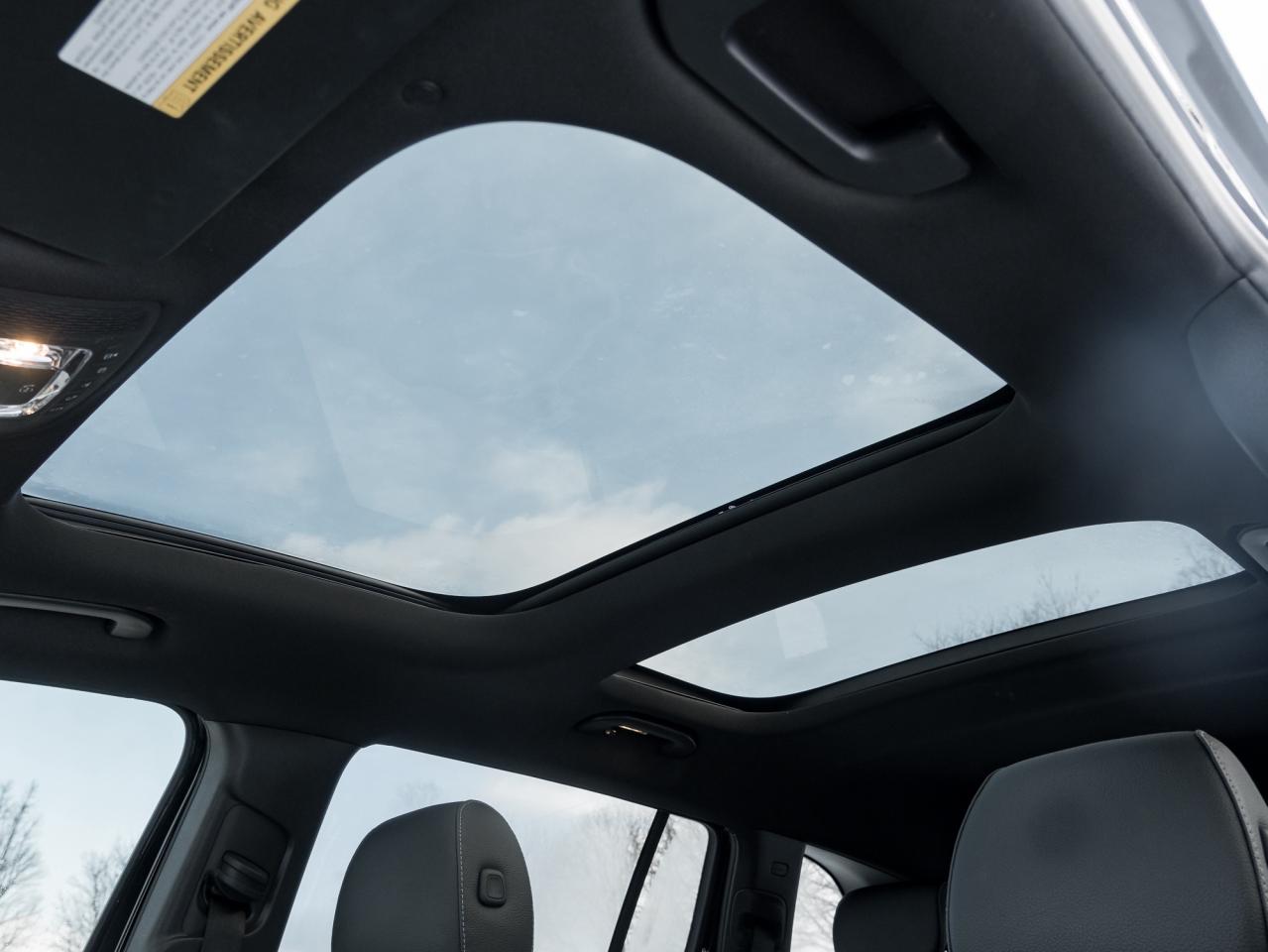 2020 Mercedes-Benz GLB GLB 250 4MATIC SUV  ONE OWNER  TRADE IN  LOW KM Photo