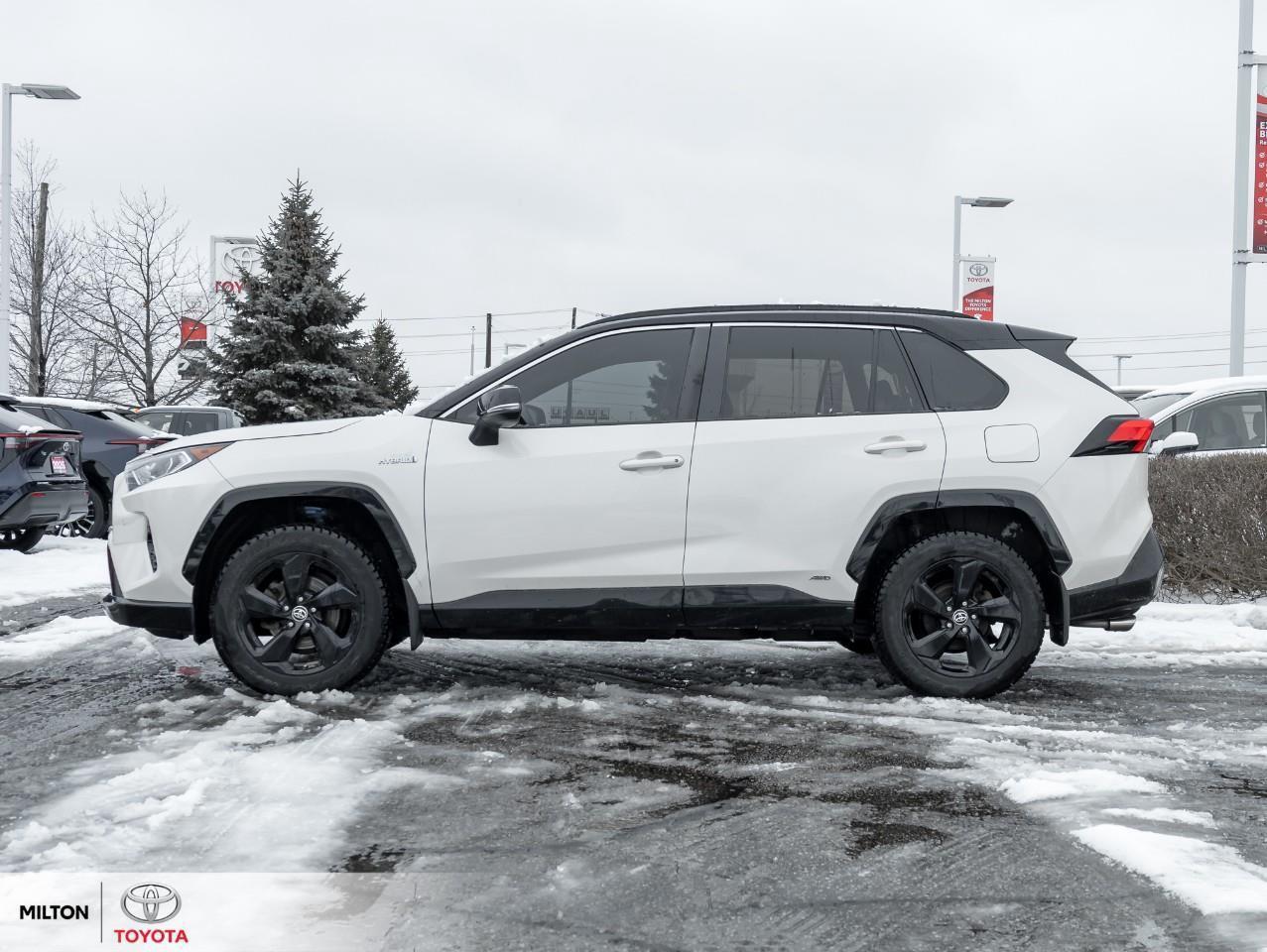 2021 Toyota RAV4 Hybrid XSE TECHNOLOGY AWD LEATHER SUNROOF CARPLAY JBL SOU Photo2