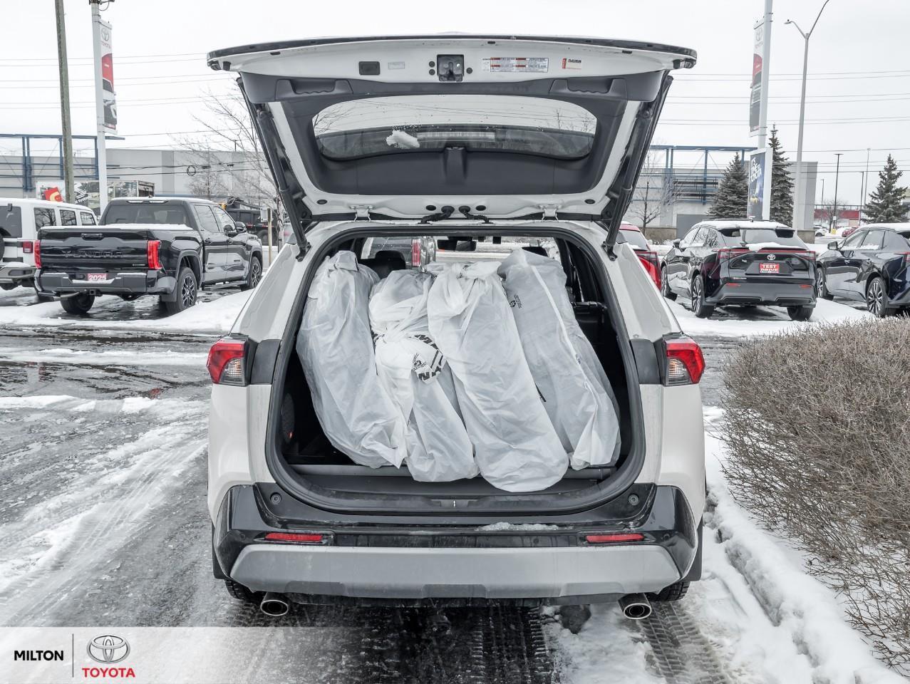 2021 Toyota RAV4 Hybrid XSE TECHNOLOGY AWD LEATHER SUNROOF CARPLAY JBL SOU Photo