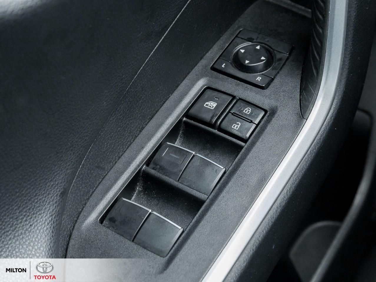 2021 Toyota RAV4 Hybrid XSE TECHNOLOGY AWD LEATHER SUNROOF CARPLAY JBL SOU Photo