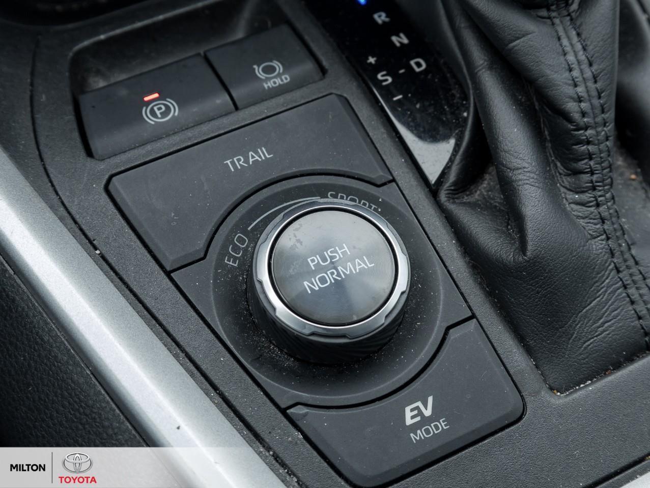 2021 Toyota RAV4 Hybrid XSE TECHNOLOGY AWD LEATHER SUNROOF CARPLAY JBL SOU Photo