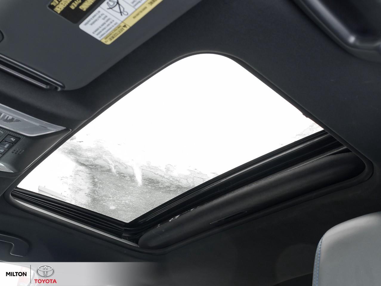 2021 Toyota RAV4 Hybrid XSE TECHNOLOGY AWD LEATHER SUNROOF CARPLAY JBL SOU Photo