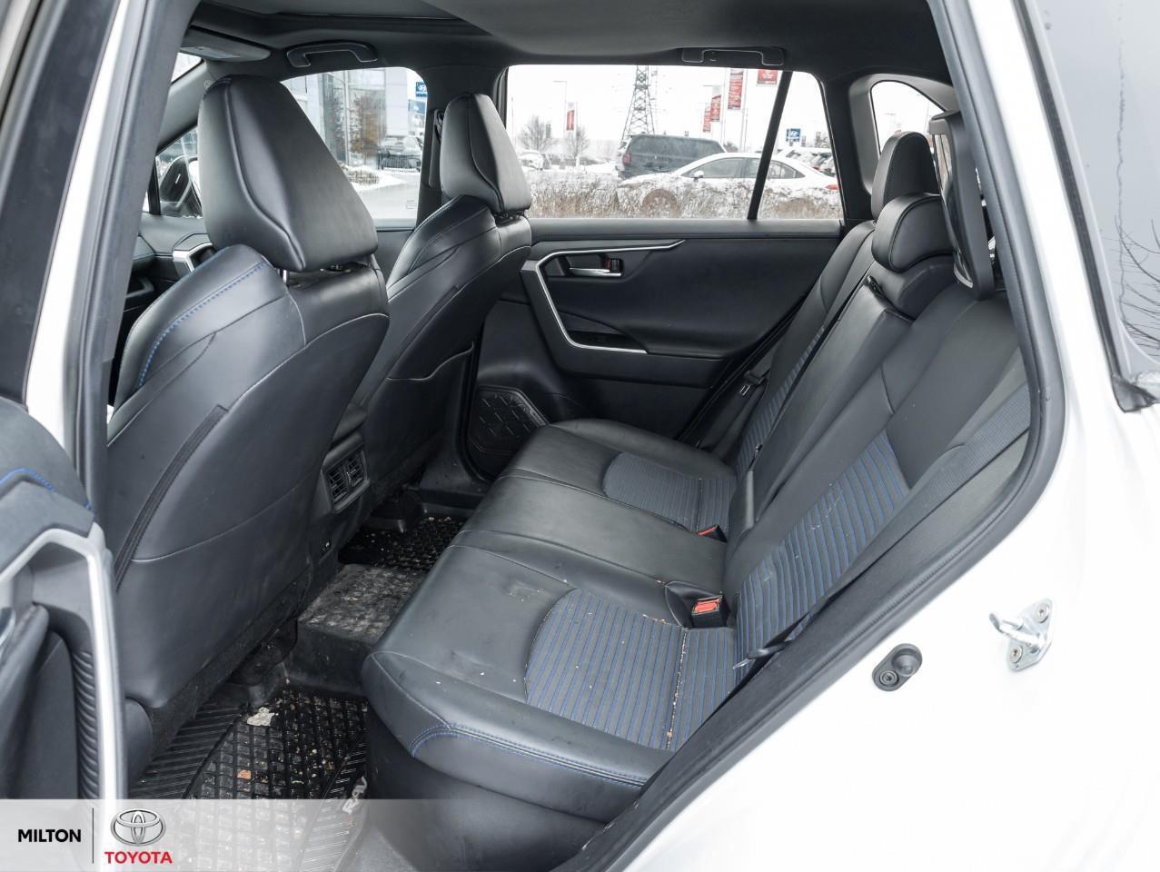 2021 Toyota RAV4 Hybrid XSE TECHNOLOGY AWD LEATHER SUNROOF CARPLAY JBL SOU Photo