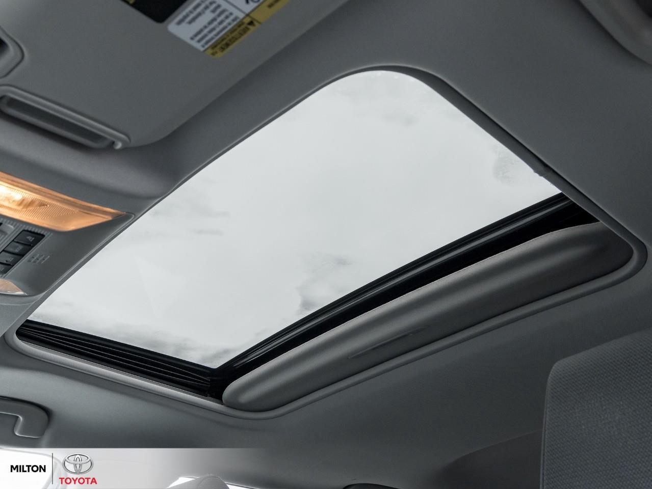 2021 Toyota RAV4 Hybrid HYBRID AWD SUNROOF BLIND SPOT POWER SEAT PUSH STAR Photo