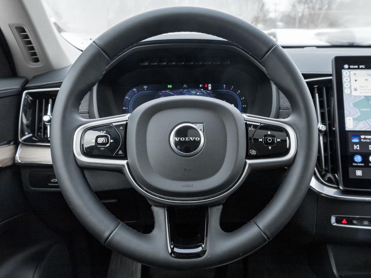 2025 Volvo XC90 2025.5 B6 AWD Plus  LOW KM  NEARLY NEW Photo