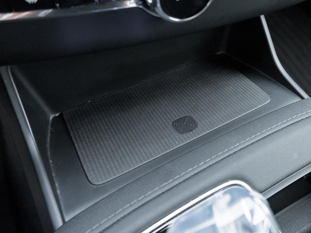 2025 Volvo XC90 2025.5 B6 AWD Plus  LOW KM  NEARLY NEW Photo