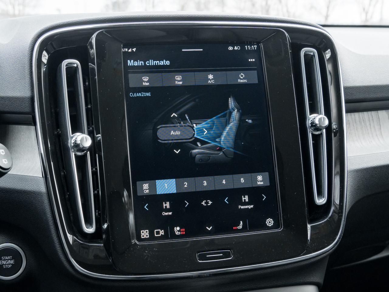 2025 Volvo XC40 B5 AWD Core Bright Theme  CPO FIN RATE  3.49%-4%* Photo