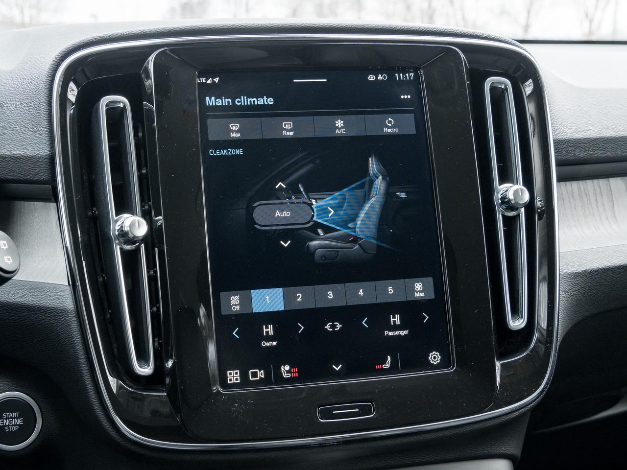 2025 Volvo XC40 B5 AWD Core Bright Theme  CPO FIN RATE  3.49%-4%* Photo