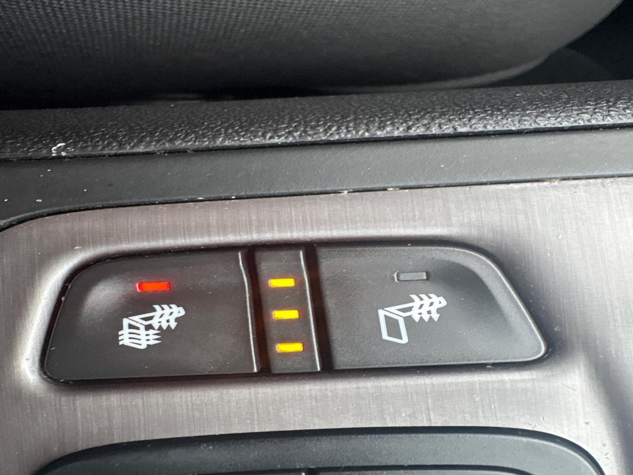 2022 GMC Terrain AT4 AWD + Tech Pkg + Safety Plus Pkg *CLEARANCE* Photo