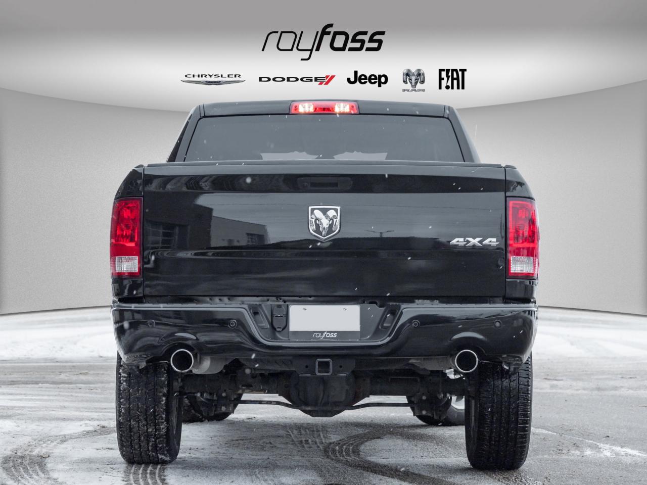 2023 RAM 1500 Classic EXPRESS Photo