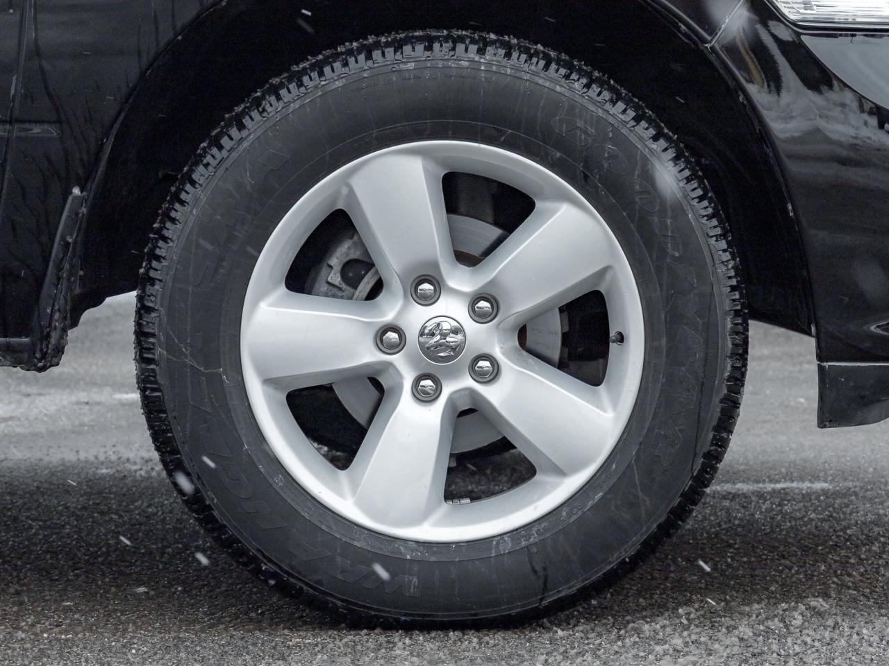 2023 RAM 1500 Classic EXPRESS Photo