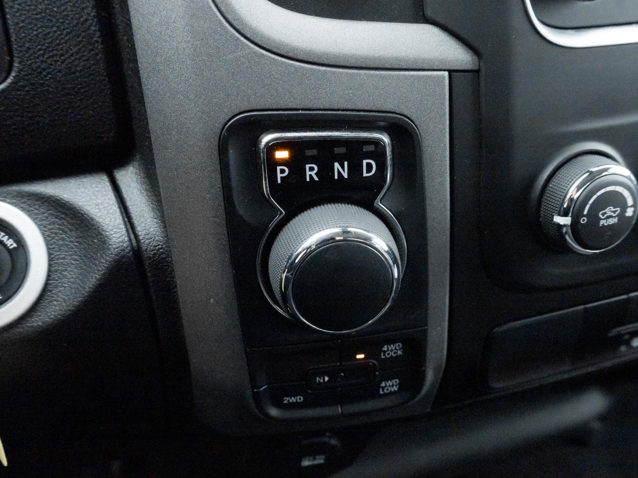 2023 RAM 1500 Classic EXPRESS Photo