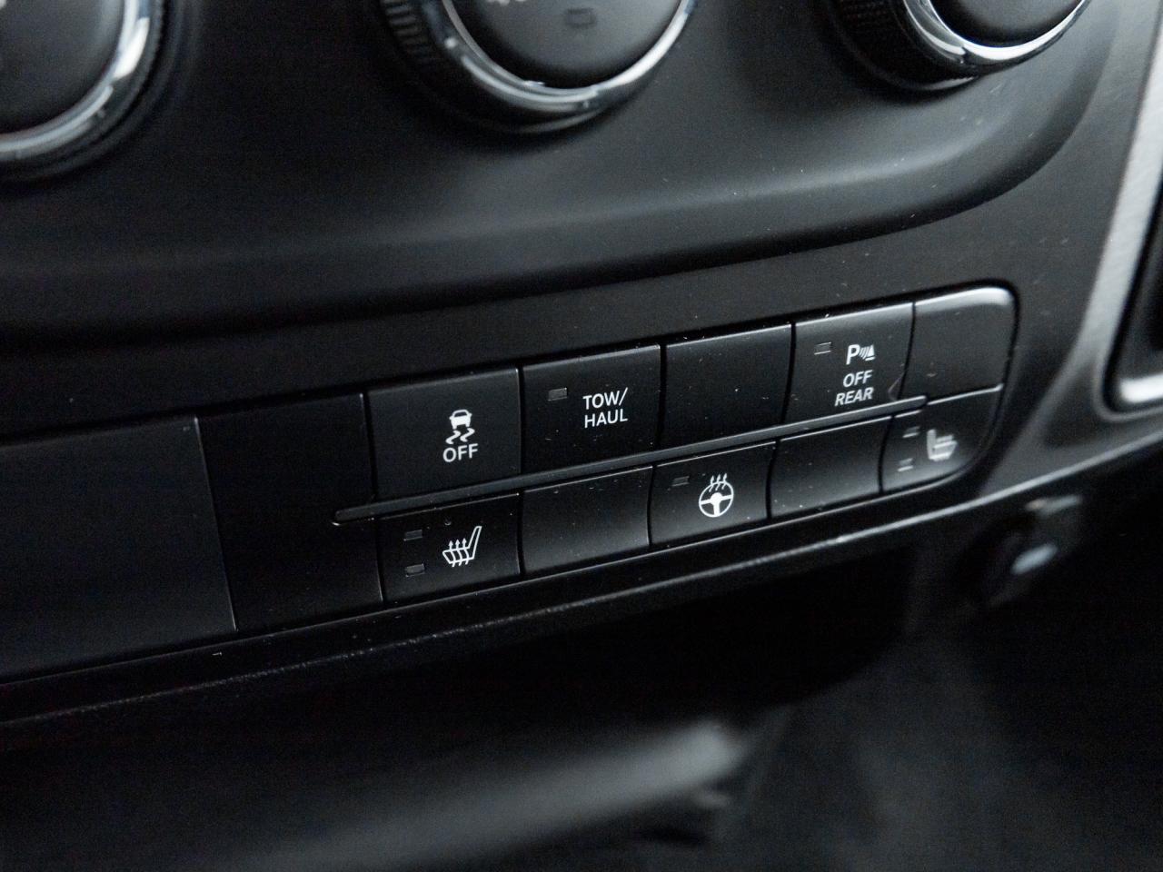 2023 RAM 1500 Classic EXPRESS Photo