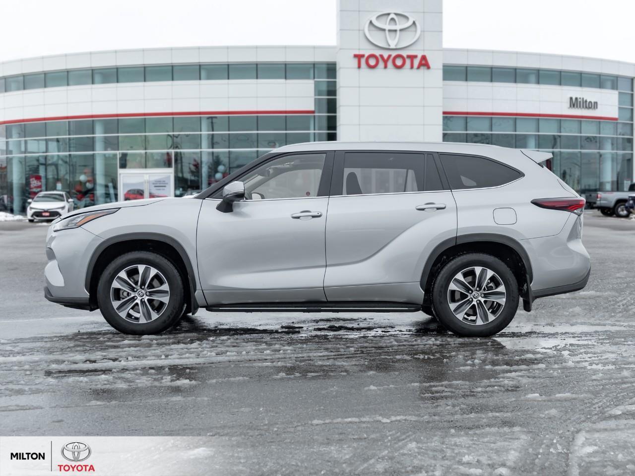 2024 Toyota Highlander XLE AWD LEATHER SUNROOF BLIND SPOT 8 PASSENGER ONE Photo