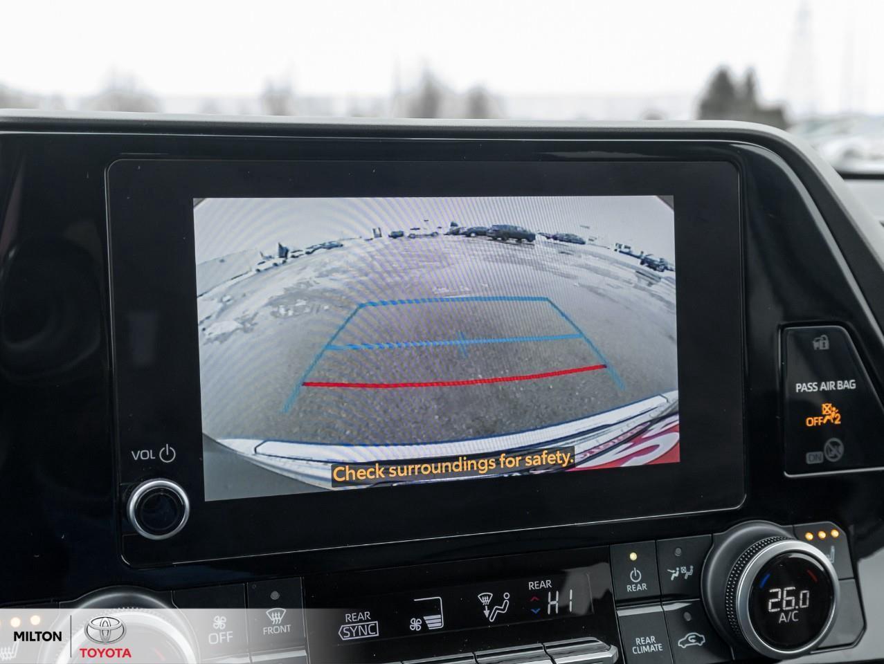 2024 Toyota Highlander XLE AWD LEATHER SUNROOF BLIND SPOT 8 PASSENGER ONE Photo