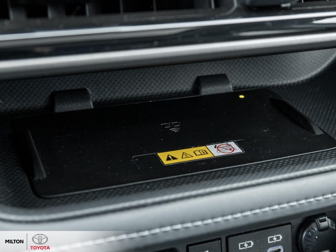 2024 Toyota Highlander XLE AWD LEATHER SUNROOF BLIND SPOT 8 PASSENGER ONE Photo