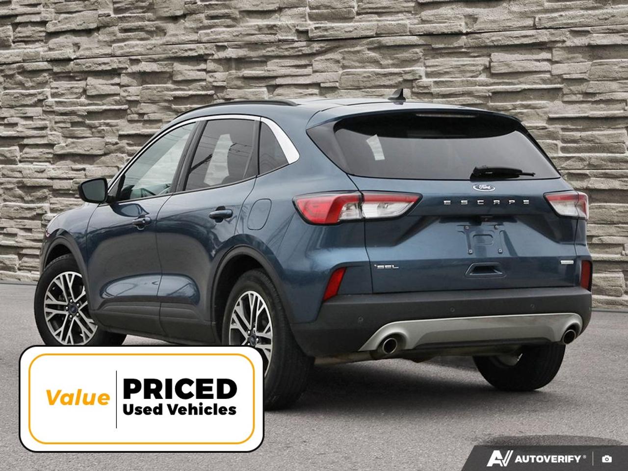 2020 Ford Escape Leather   Pano Roof   Blind Spot Photo3