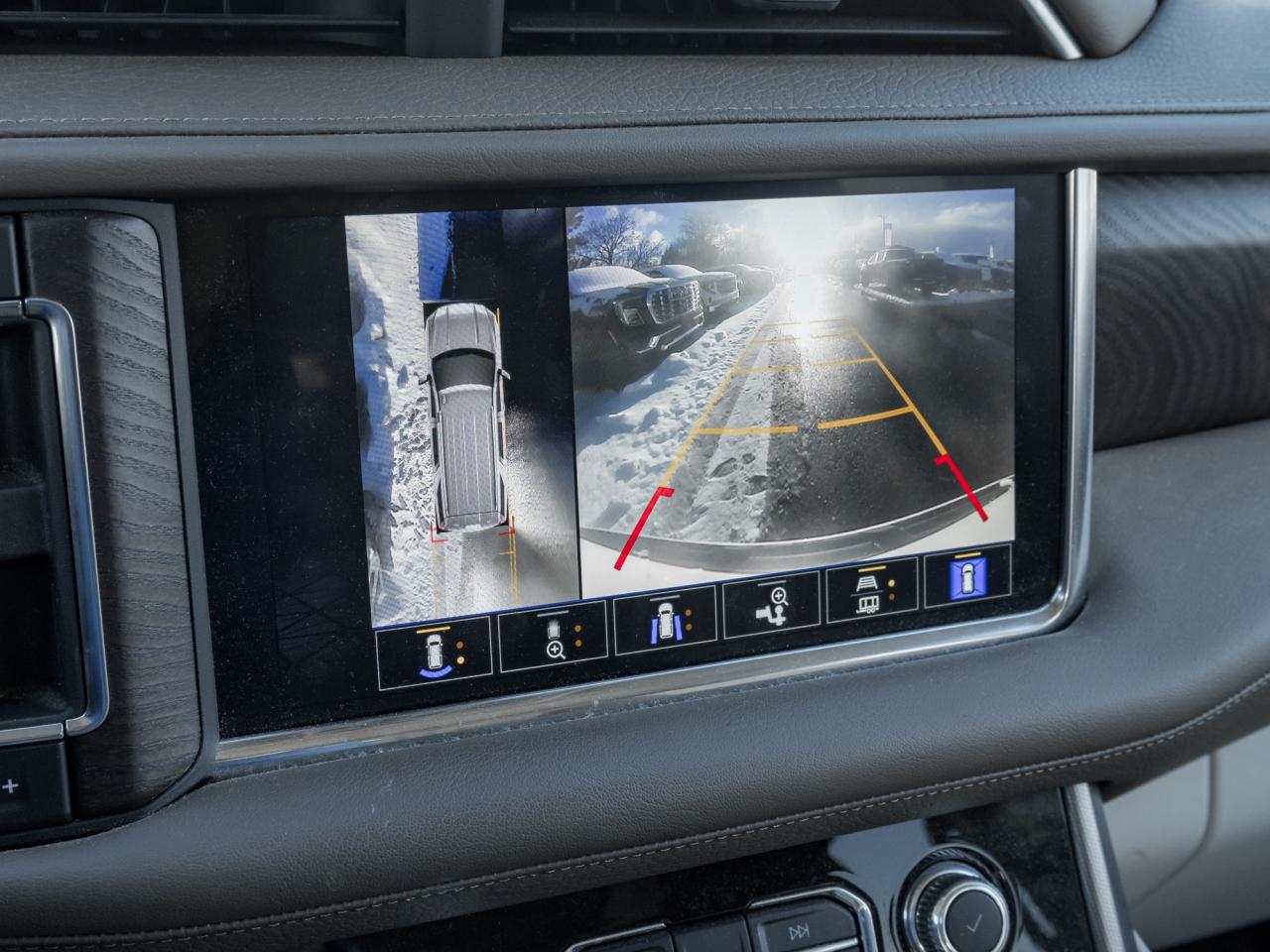 2022 GMC Yukon XL 4WD 4DR DENALI Photo