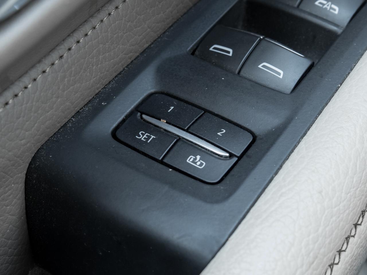 2022 GMC Yukon XL 4WD 4DR DENALI Photo