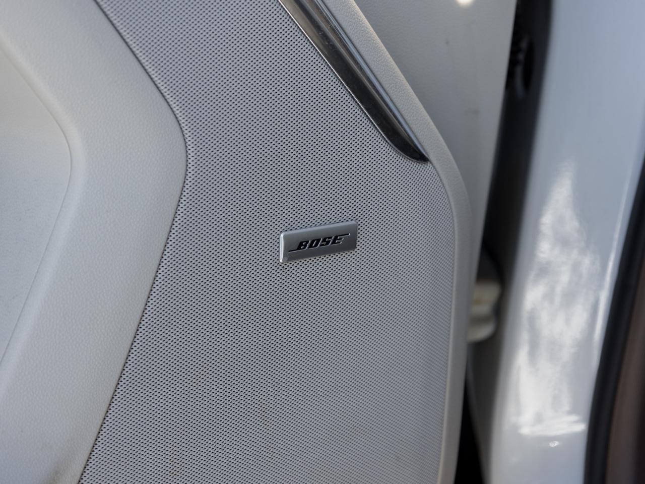 2022 GMC Yukon XL Denali 4WD – 6.2L V8   Denali Ultimate   LOADED Photo