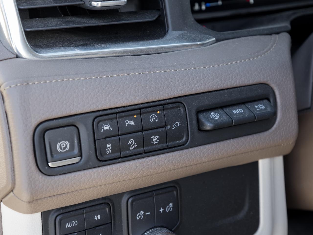 2022 GMC Yukon XL 4WD 4DR DENALI Photo