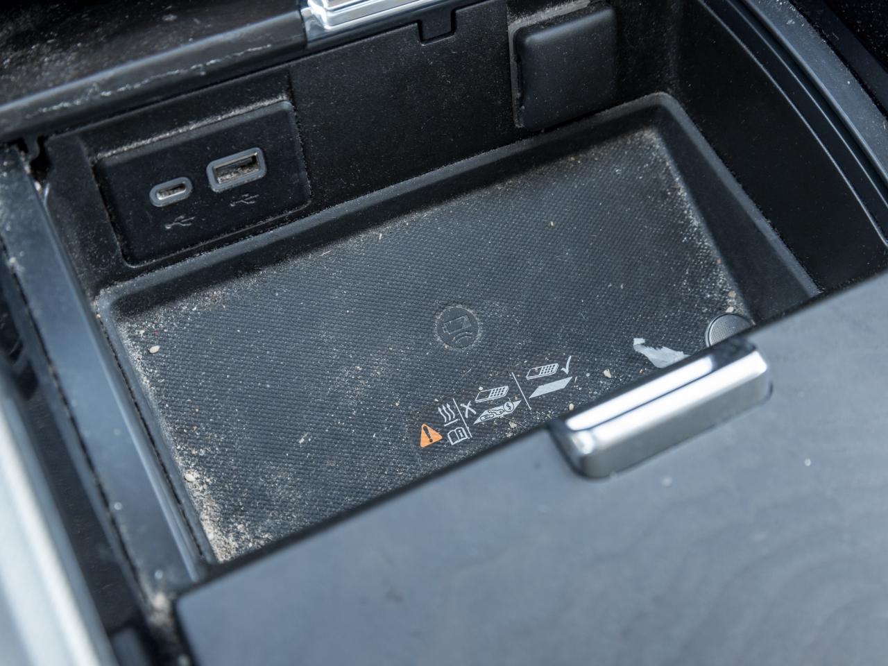 2022 GMC Yukon XL 4WD 4DR DENALI Photo