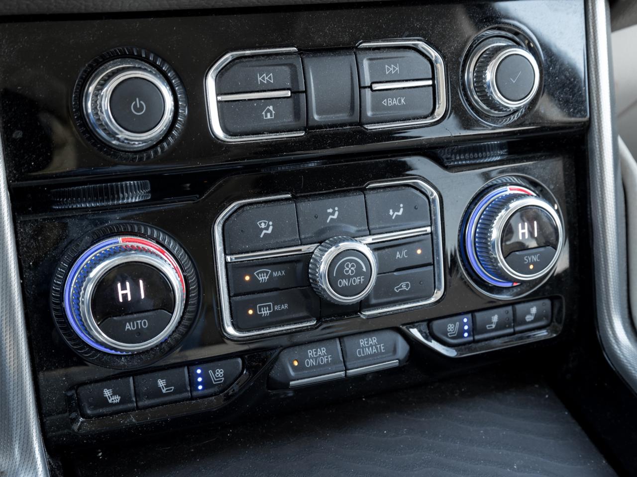 2022 GMC Yukon XL 4WD 4DR DENALI Photo