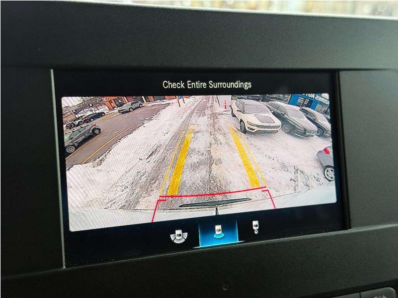 2022 Mercedes-Benz Sprinter 5SeaterCrewVan 170 WheelBase Certified Loaded Photo