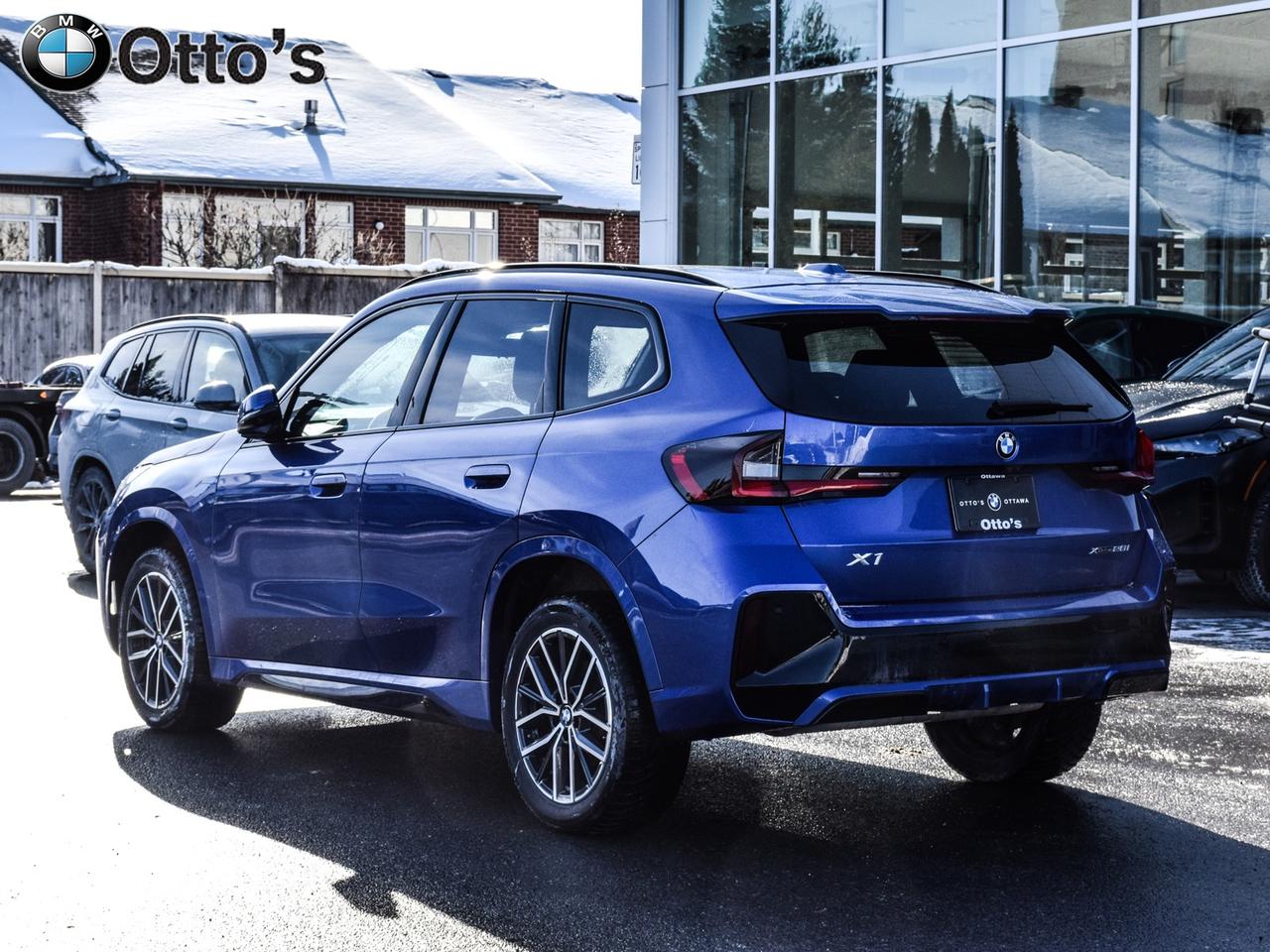 2023 BMW X1 xDrive28i M Sport Package Premium Essential Packag Photo4