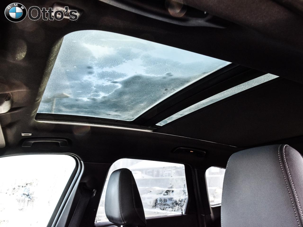 2023 BMW X1 xDrive28i M Sport Package Premium Essential Packag Photo