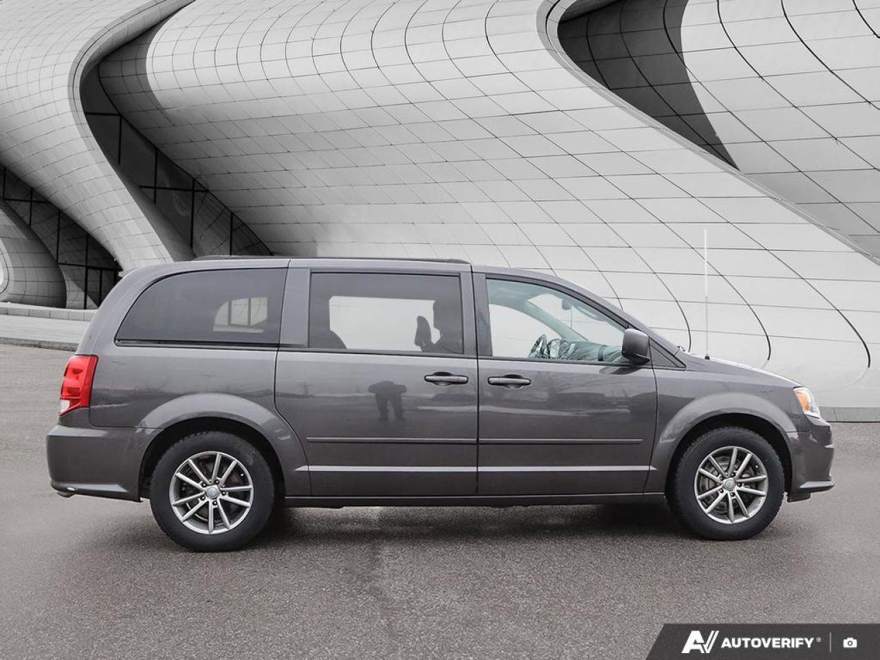 2017 Dodge Grand Caravan SXT Photo