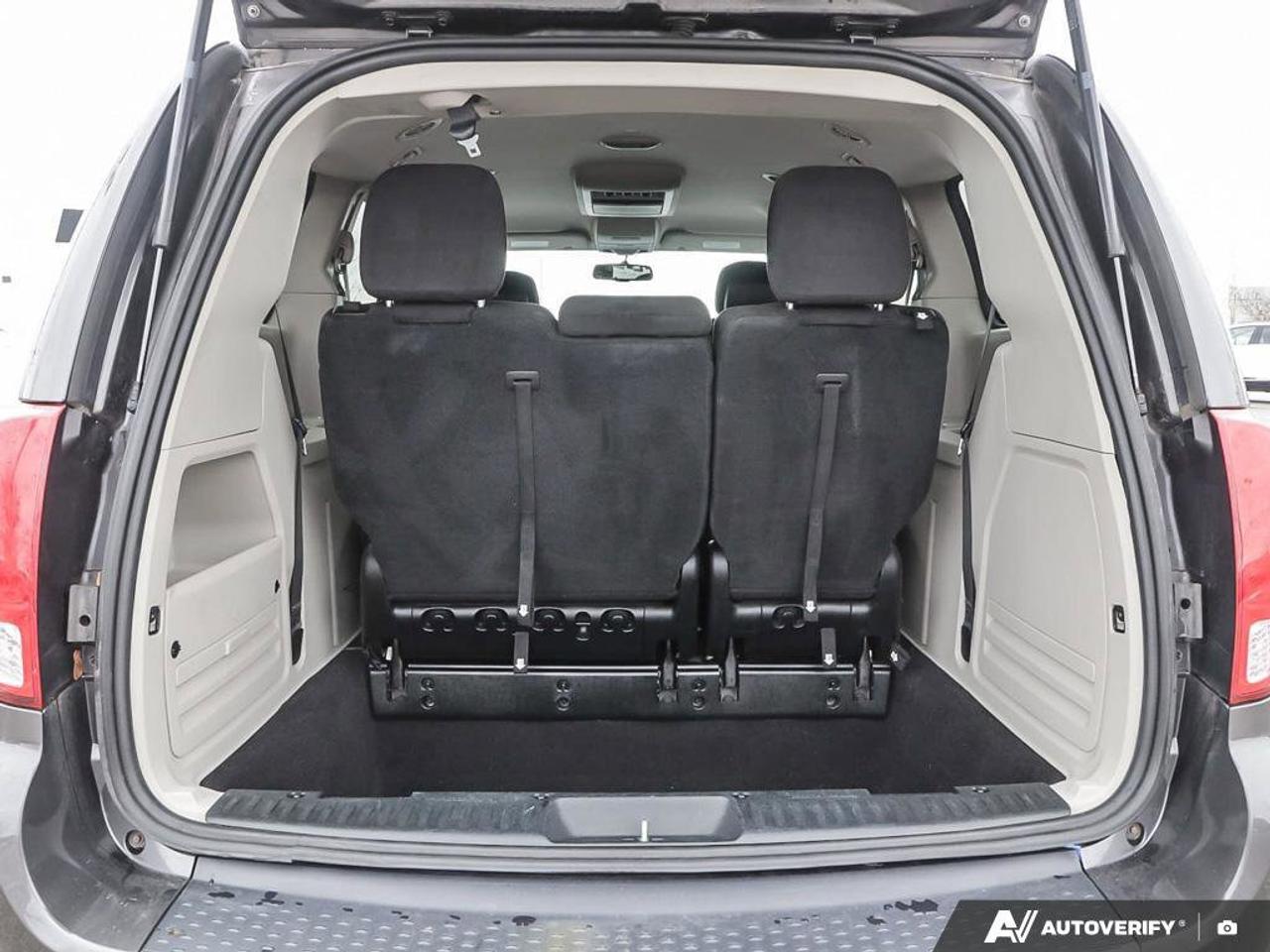 2017 Dodge Grand Caravan SXT Photo