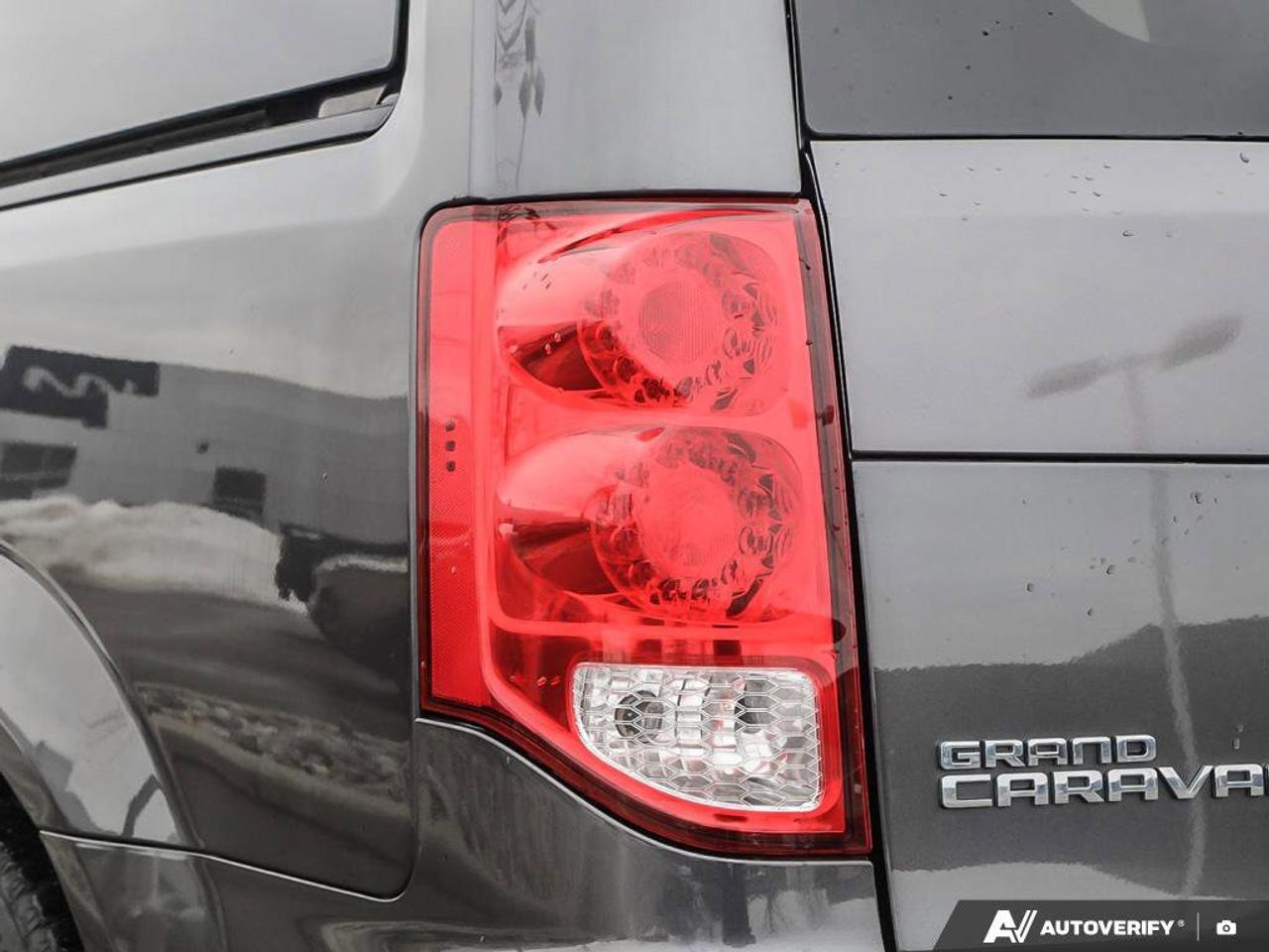 2017 Dodge Grand Caravan SXT Photo