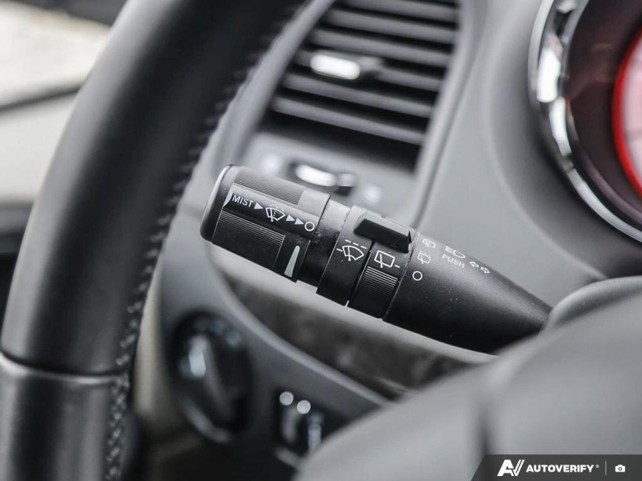 2017 Dodge Grand Caravan SXT Photo