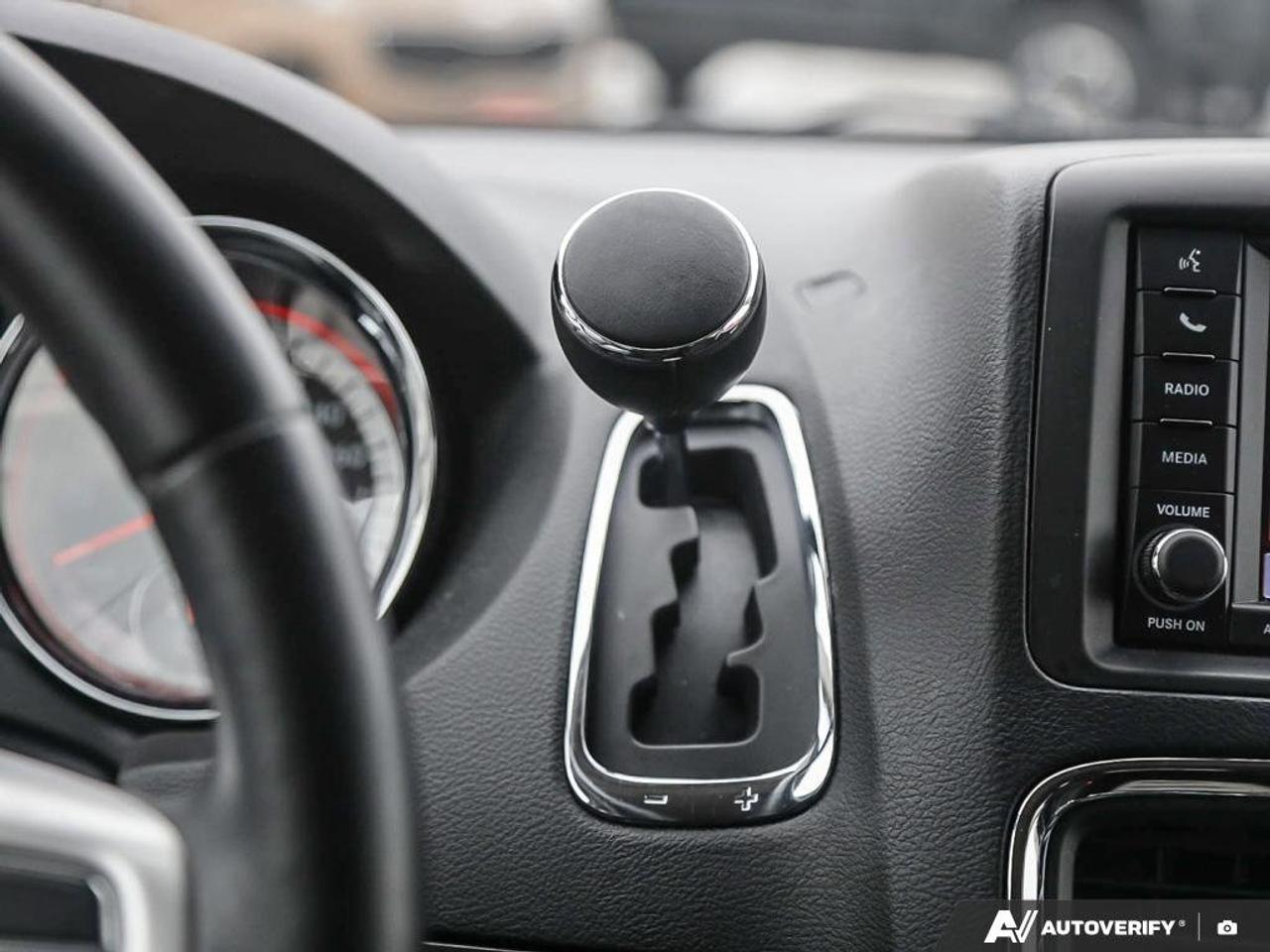 2017 Dodge Grand Caravan SXT Photo