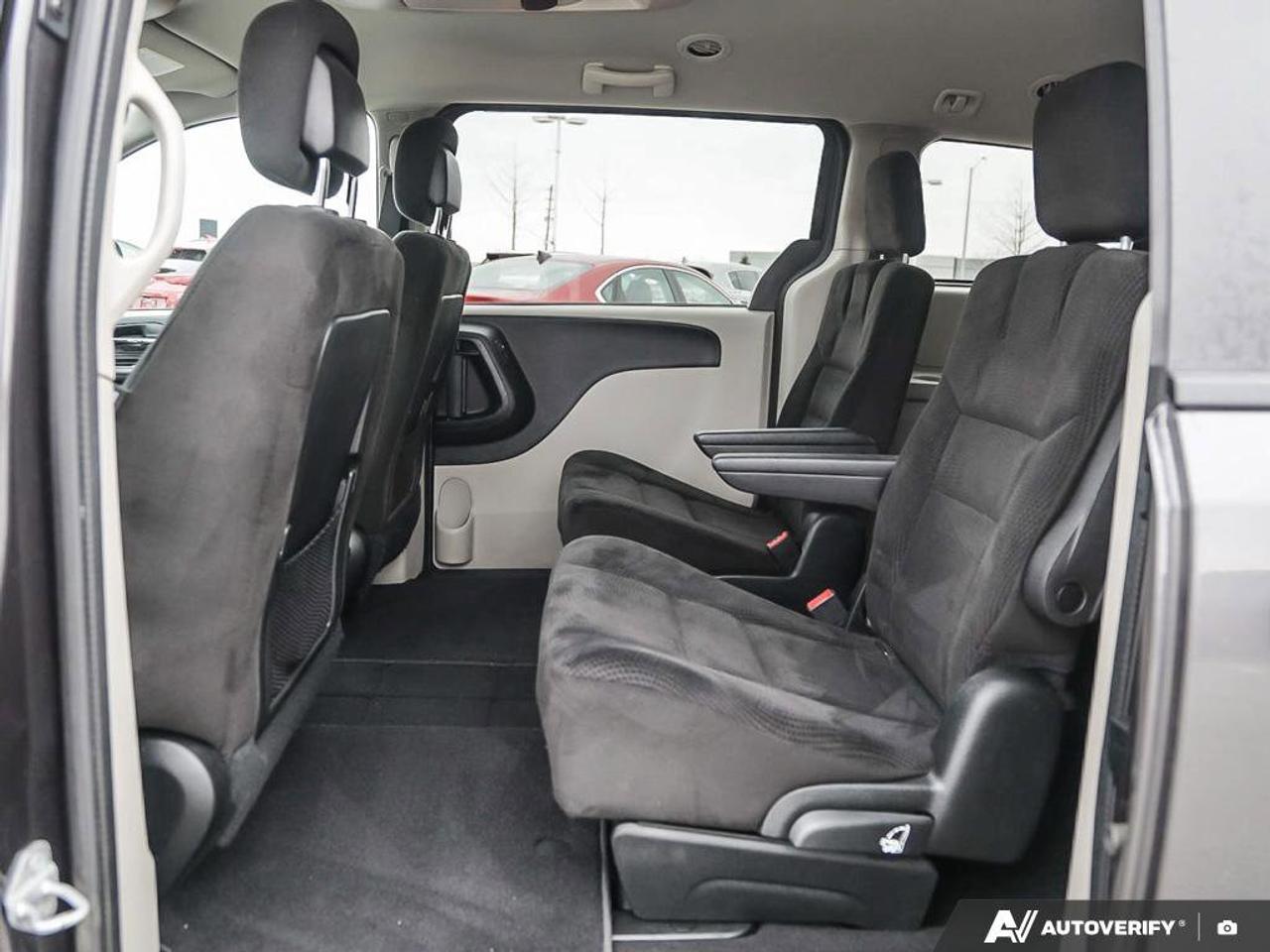 2017 Dodge Grand Caravan SXT Photo