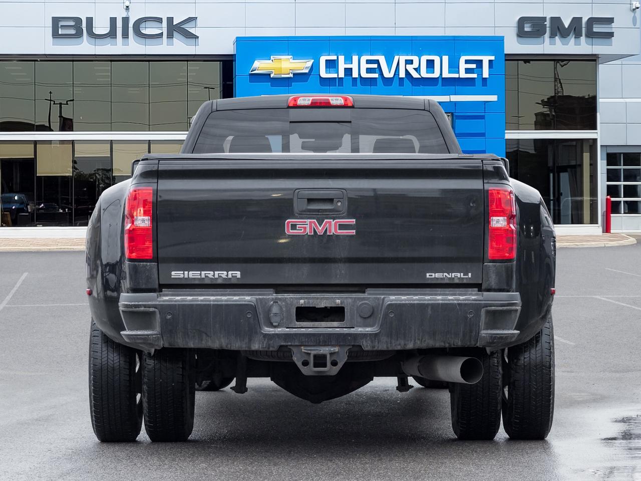 2018 GMC Sierra 3500HD SLT Crew Cab Long Box 4WD   Diesel   Dually Photo