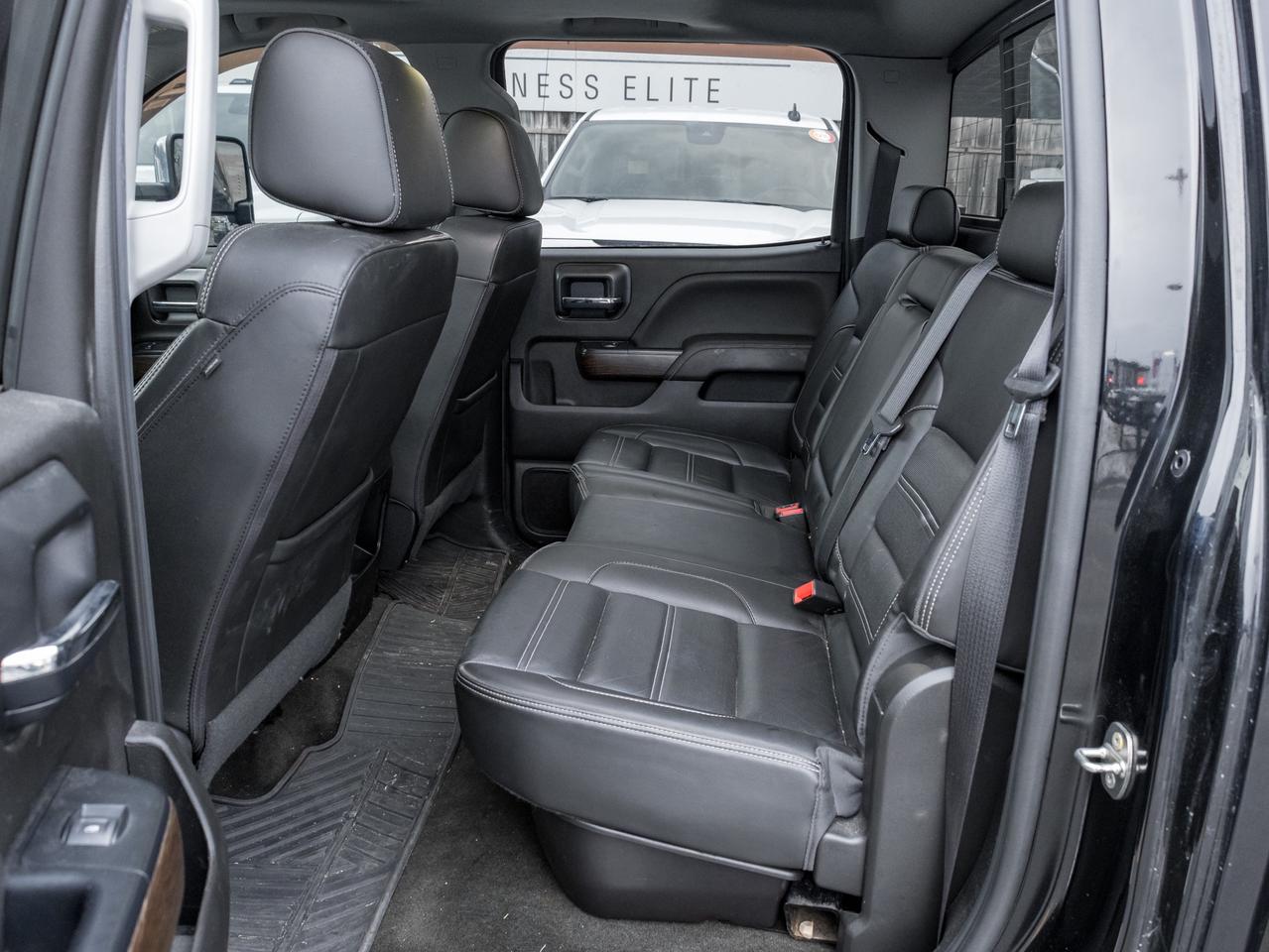 2018 GMC Sierra 3500HD SLT Crew Cab Long Box 4WD   Diesel   Dually Photo