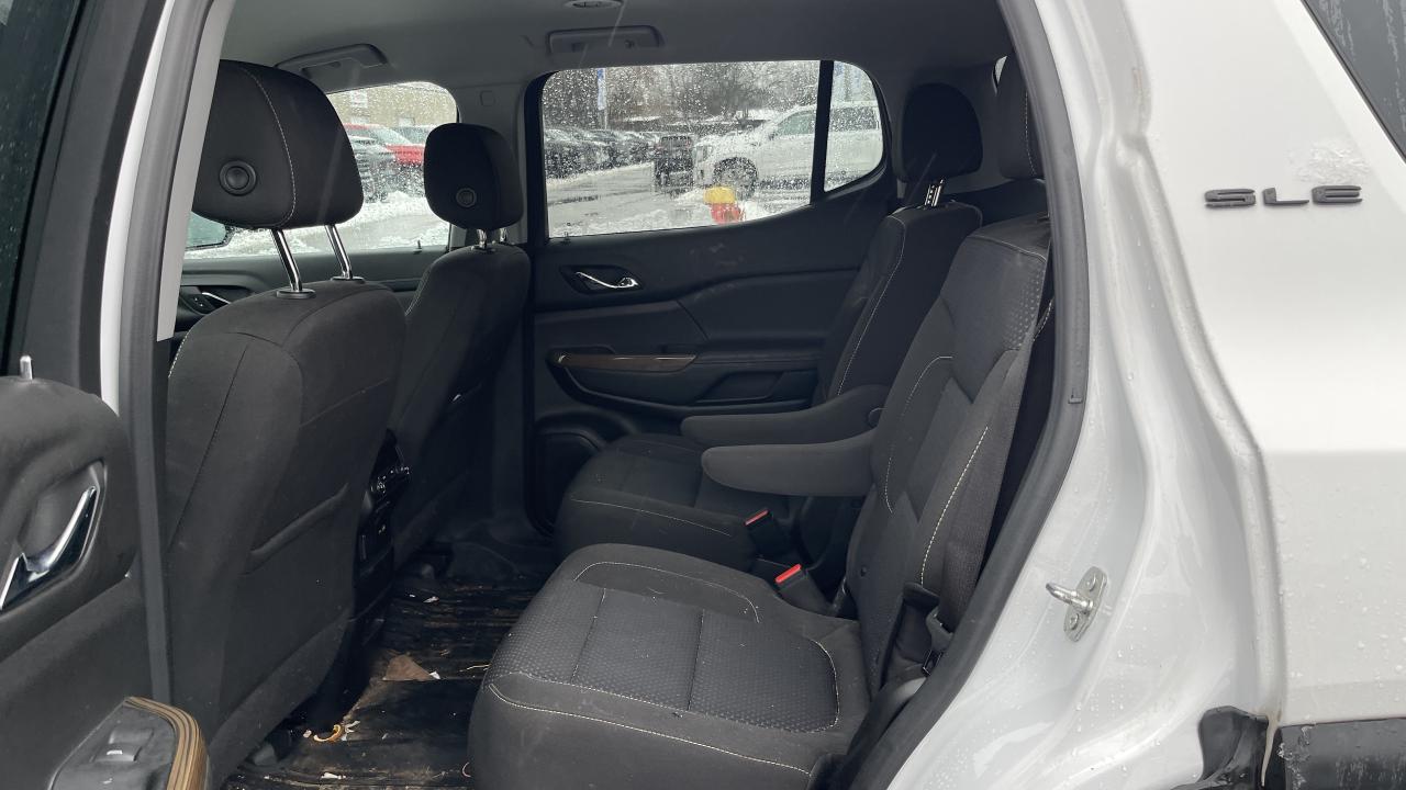 2023 GMC Acadia AWD, 3.6L V6, Dual Zone Climate, Trailer Package Photo