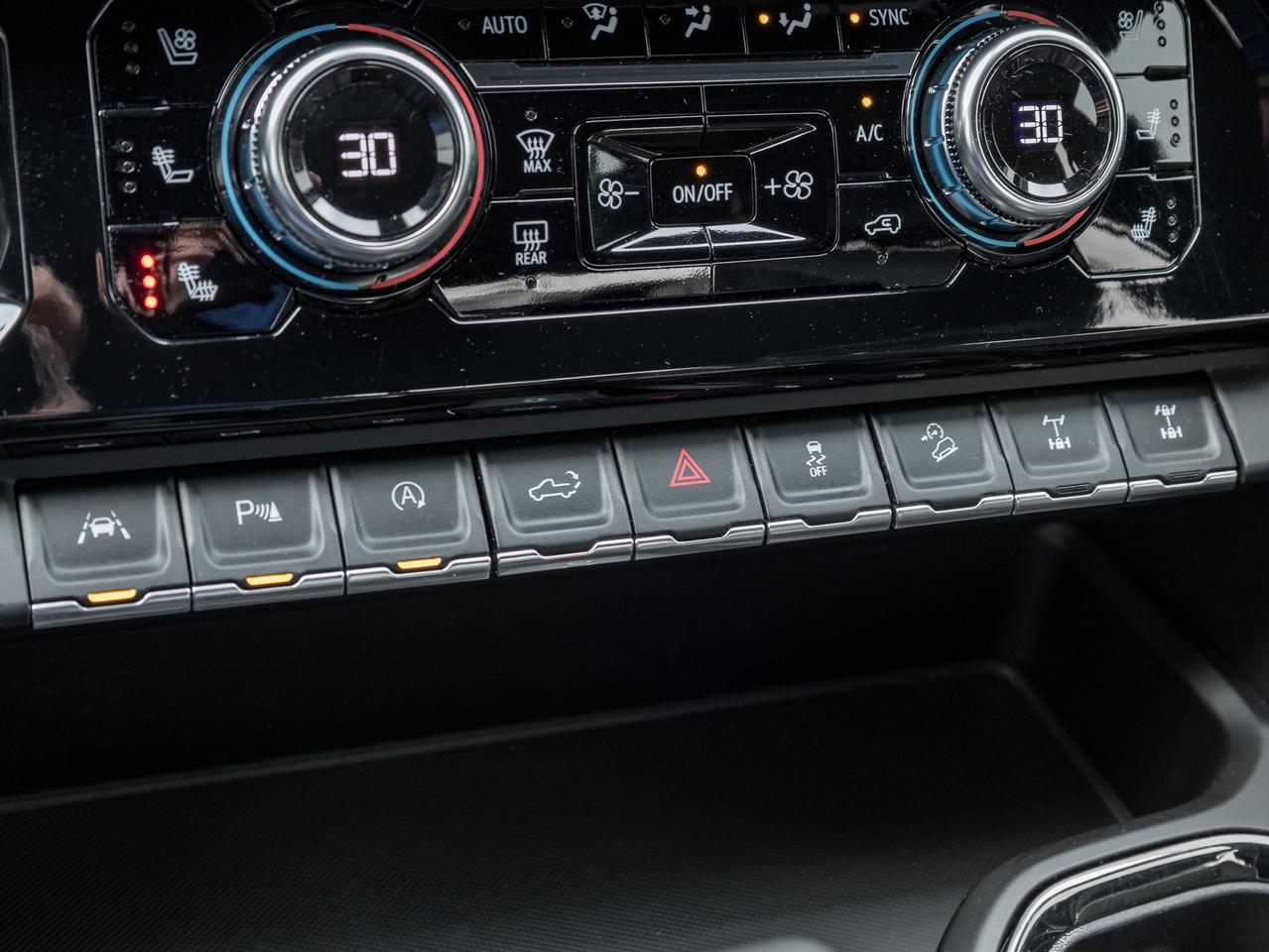 2023 GMC Sierra 1500 4WD Crew Cab 147  AT4X   Clean carfax   One Owner Photo