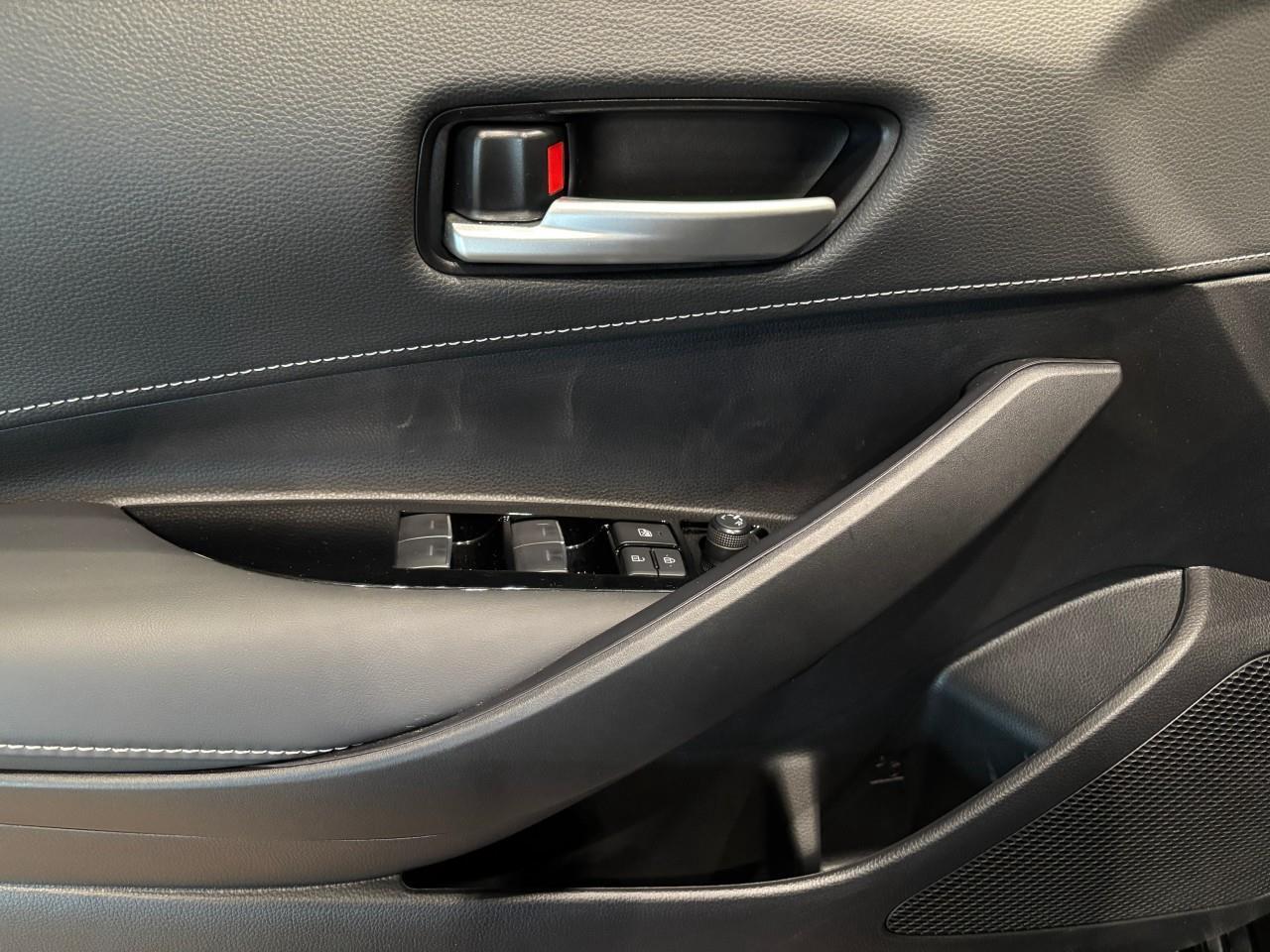 2024 Toyota Corolla Hatchback  Photo