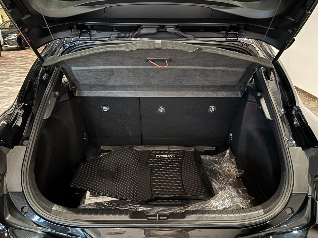 2024 Toyota Corolla Hatchback  Photo